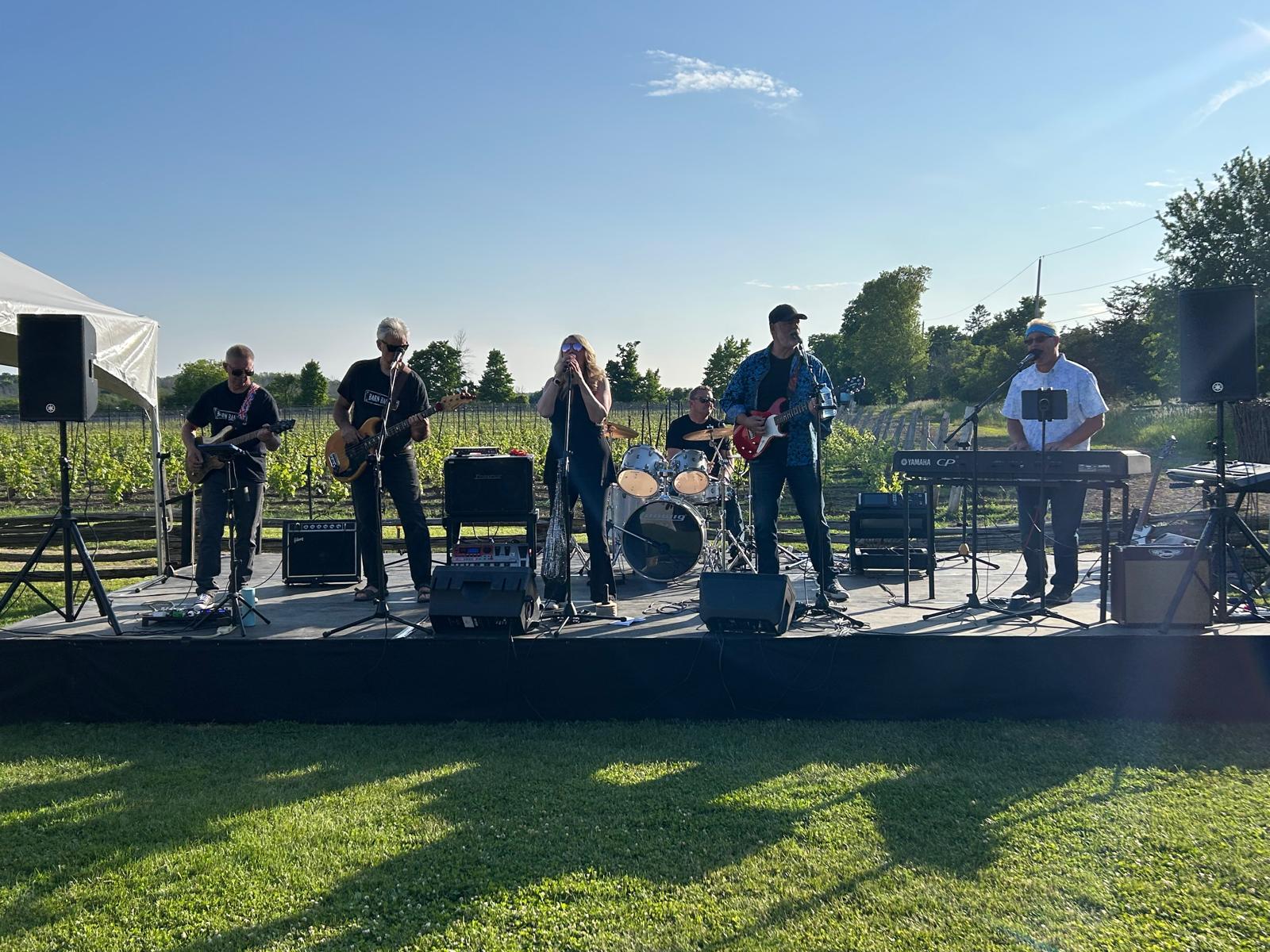 BARN BANDits performing at Closson Chase Winery